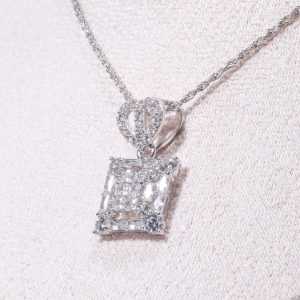 Mặt dây chuyền vuông, khuyên trái tim đính đá chữ nhật