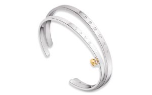 Vòng tay đôi là gì, vì sao ngày càng được yêu thích