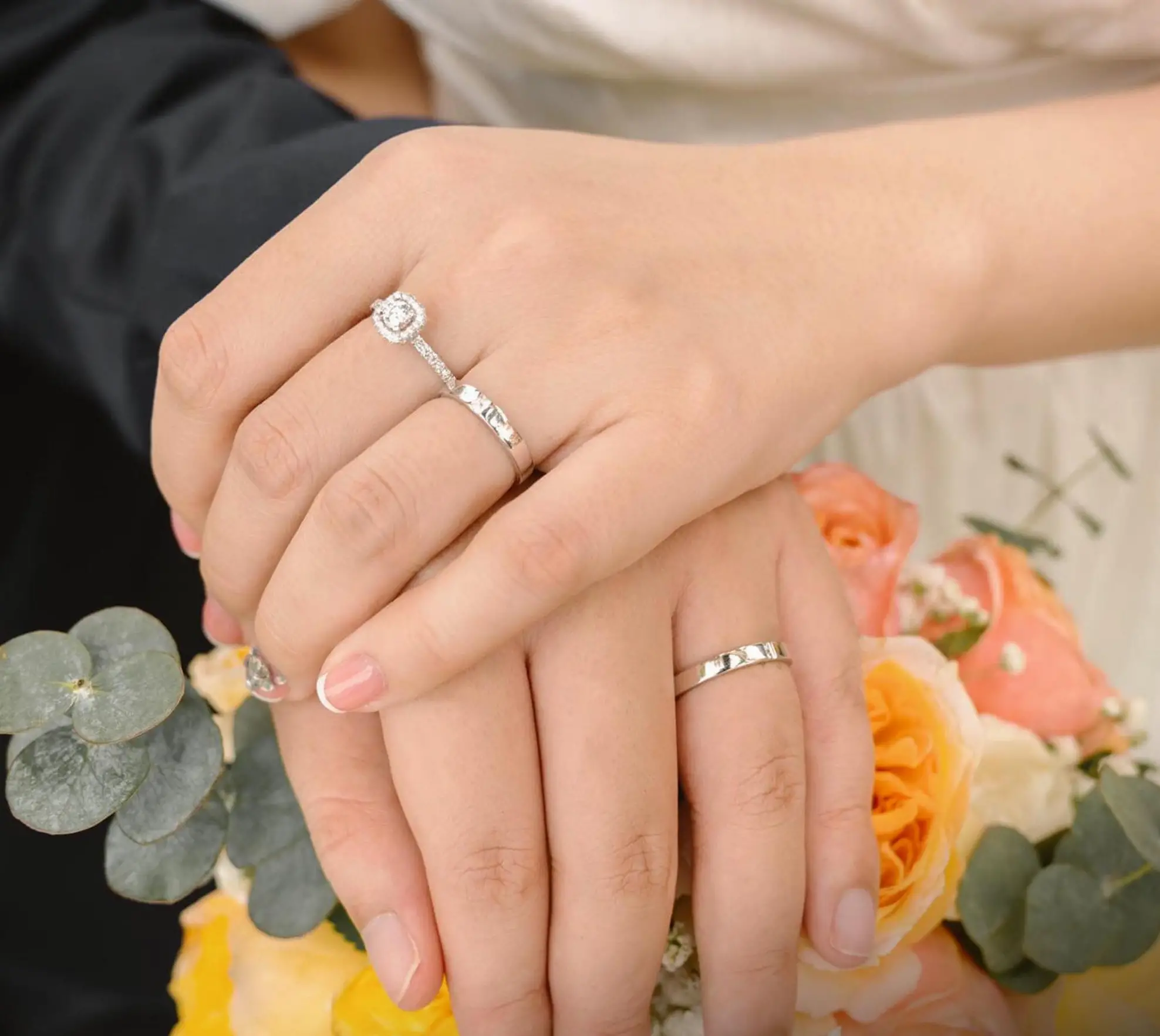 Cầu Hôn Đeo Nhẫn Ngón Nào? 5 Ý Nghĩa &Amp; Lựa Chọn Chuẩn Xác 2 Cầu Hôn Đeo Nhẫn Ngón Nào? Ý Nghĩa Lựa Chọn Chuẩn Xác